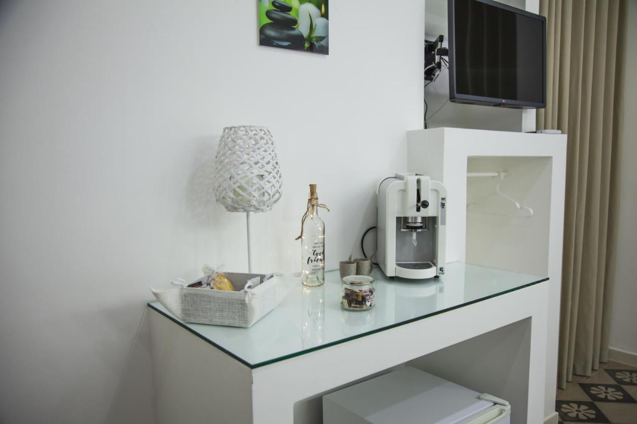 Villa Adelaide Suite & Room Торе а Маре Екстериор снимка